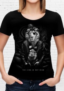 T-shirt The Lion Is Not Dead