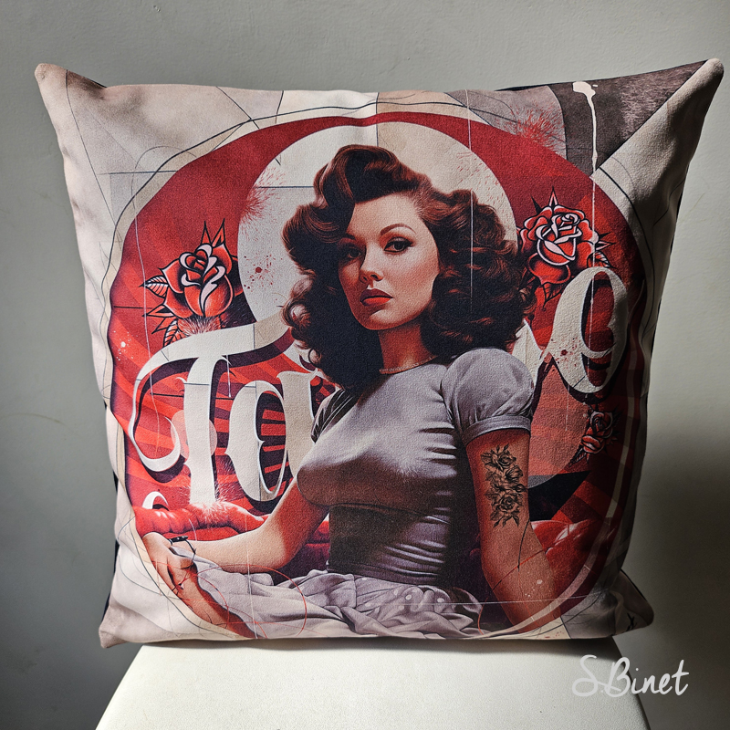 Coussin pin-up tatoo